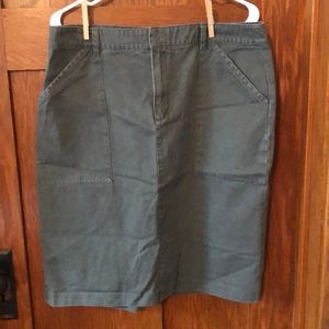 GAP olive khaki skirt
